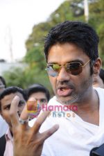 Sunil Shetty leave for Mohali for cricket match on 30th March 2011 (15).JPG